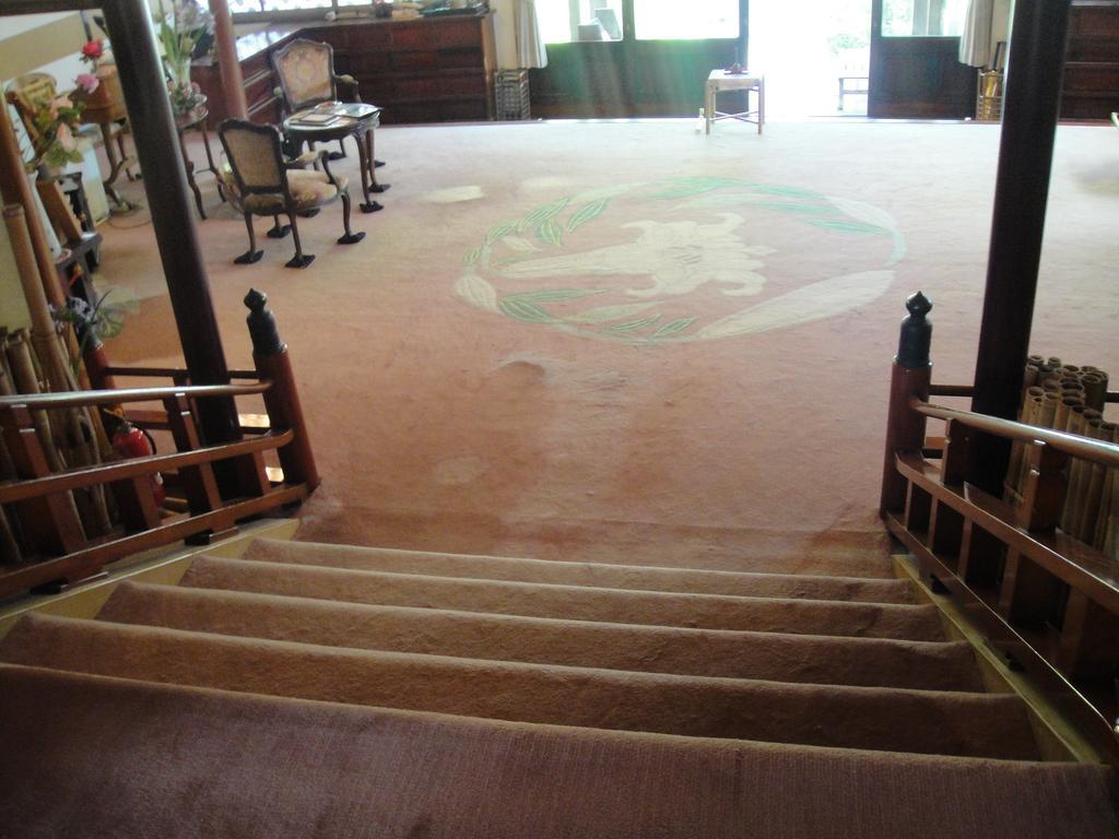 Kurhaus Ishibashi Ryokan Симода Экстерьер фото