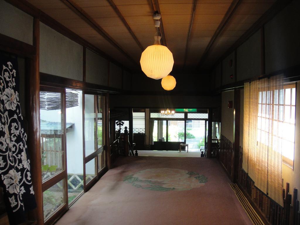 Kurhaus Ishibashi Ryokan Симода Экстерьер фото