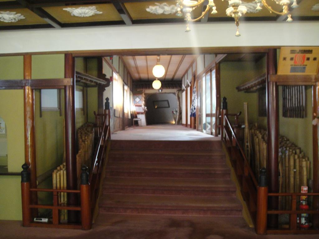 Kurhaus Ishibashi Ryokan Симода Экстерьер фото